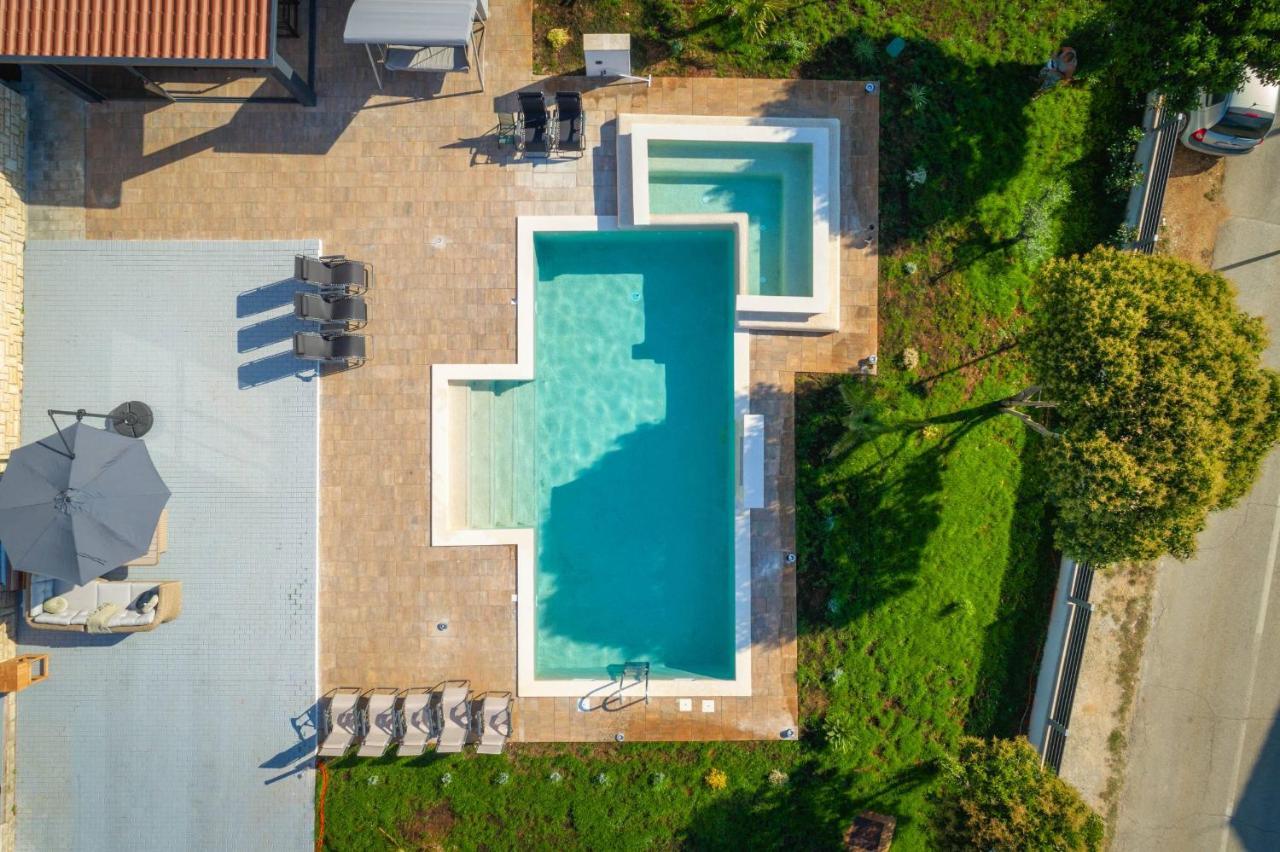 Villa Zorica โปเรช ภายนอก รูปภาพ